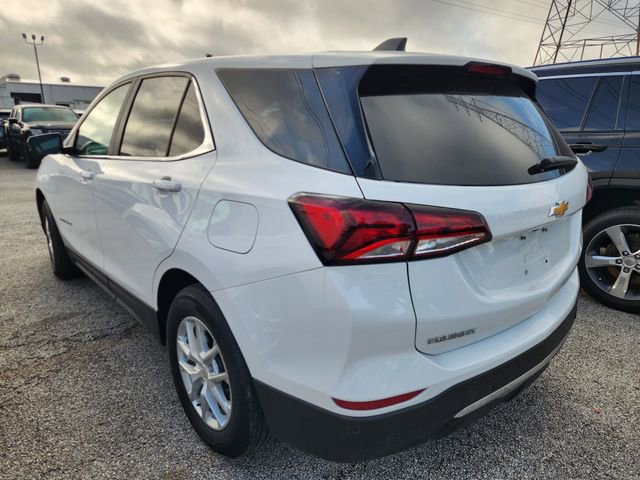 Used 2024 Chevrolet Equinox LT w/ LPO, Floor Liner Package FWD image 4