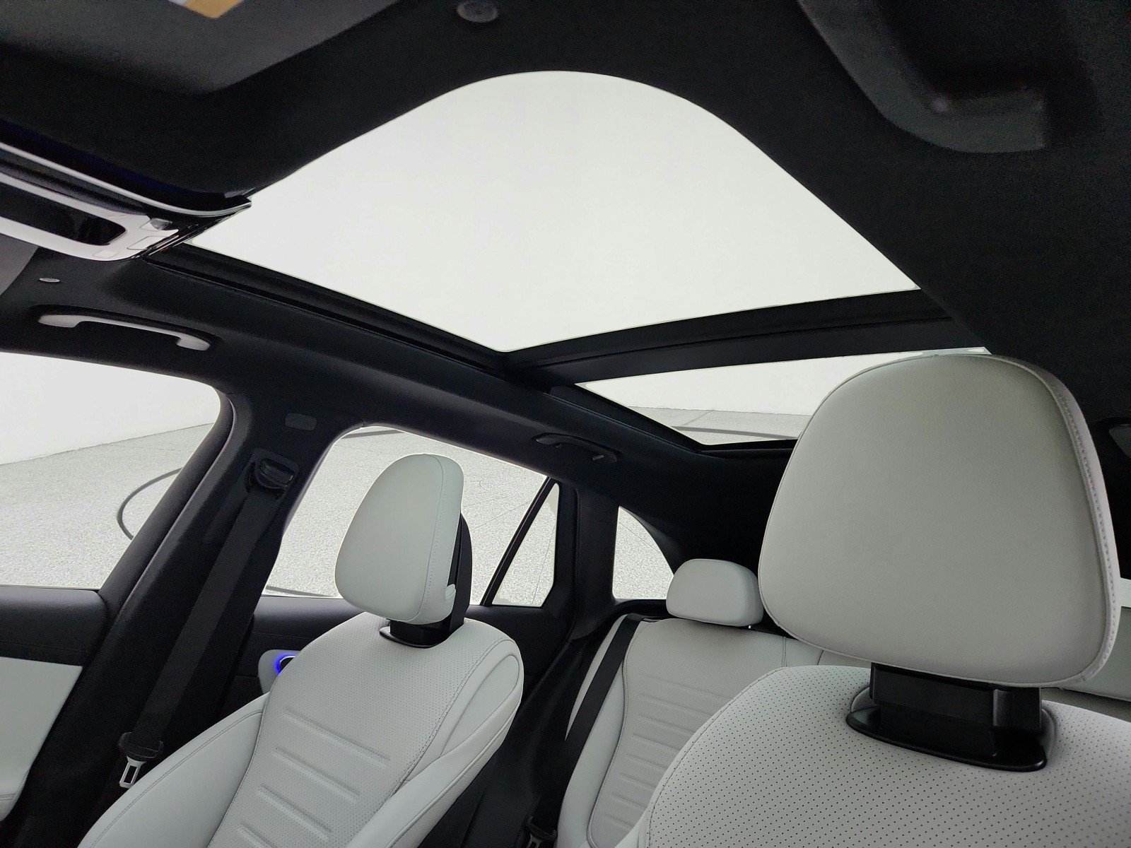 New 2027 Mercedes-Benz GLC 300 image 18