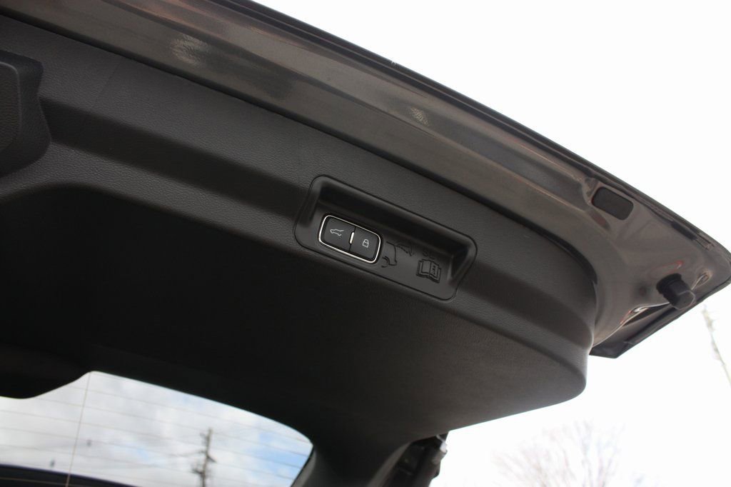 New 2026 Ford Explorer Tremor w/ Tremor Convenience Package image 9