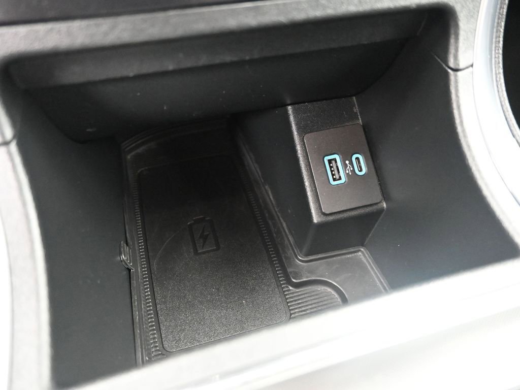 Used 2024 Ford Edge Titanium image 22