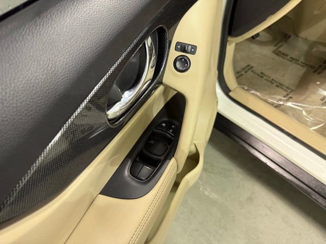 Used 2014 Nissan Rogue SL image 12