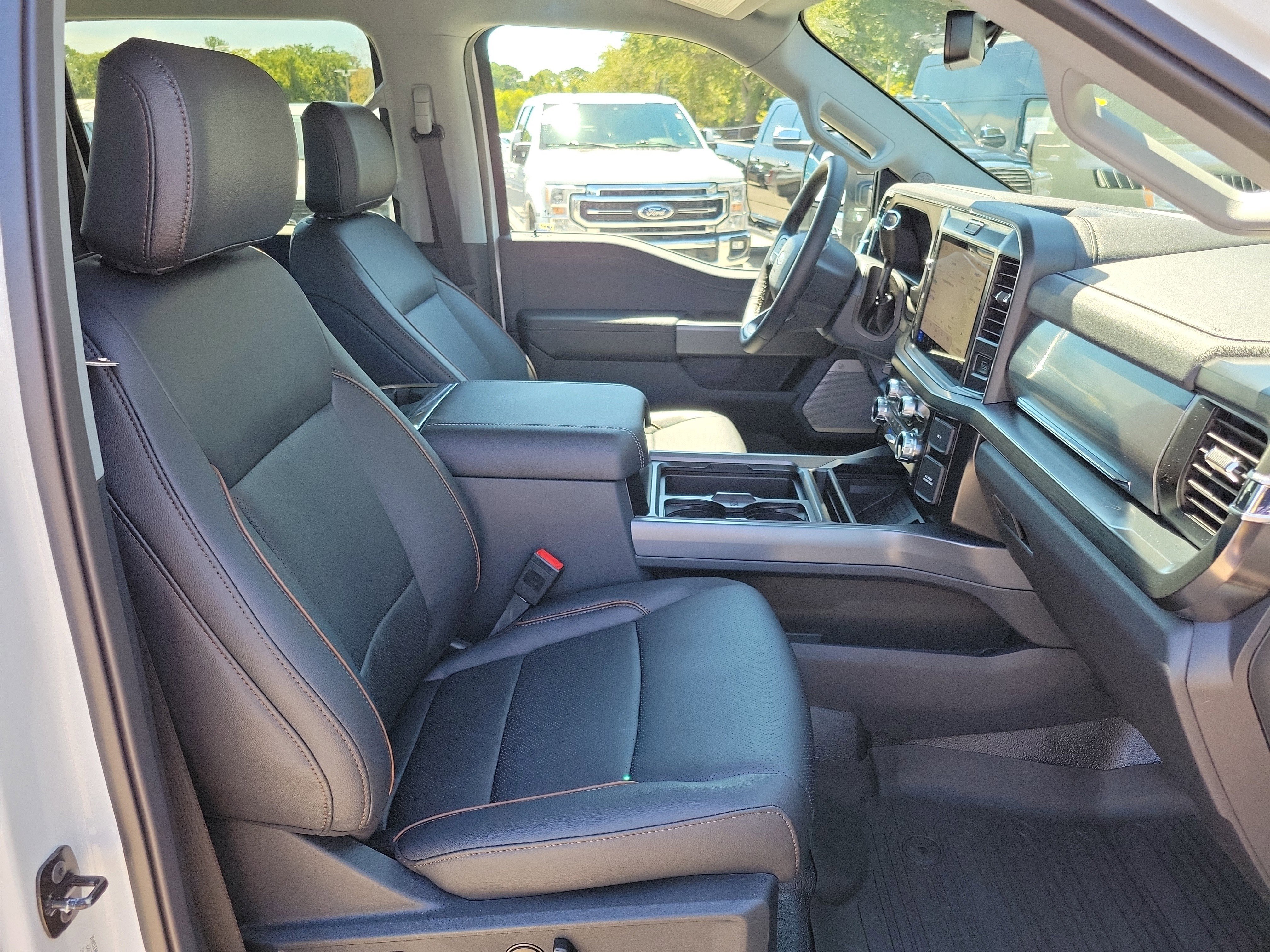 New 2026 Ford F250 Lariat image 32