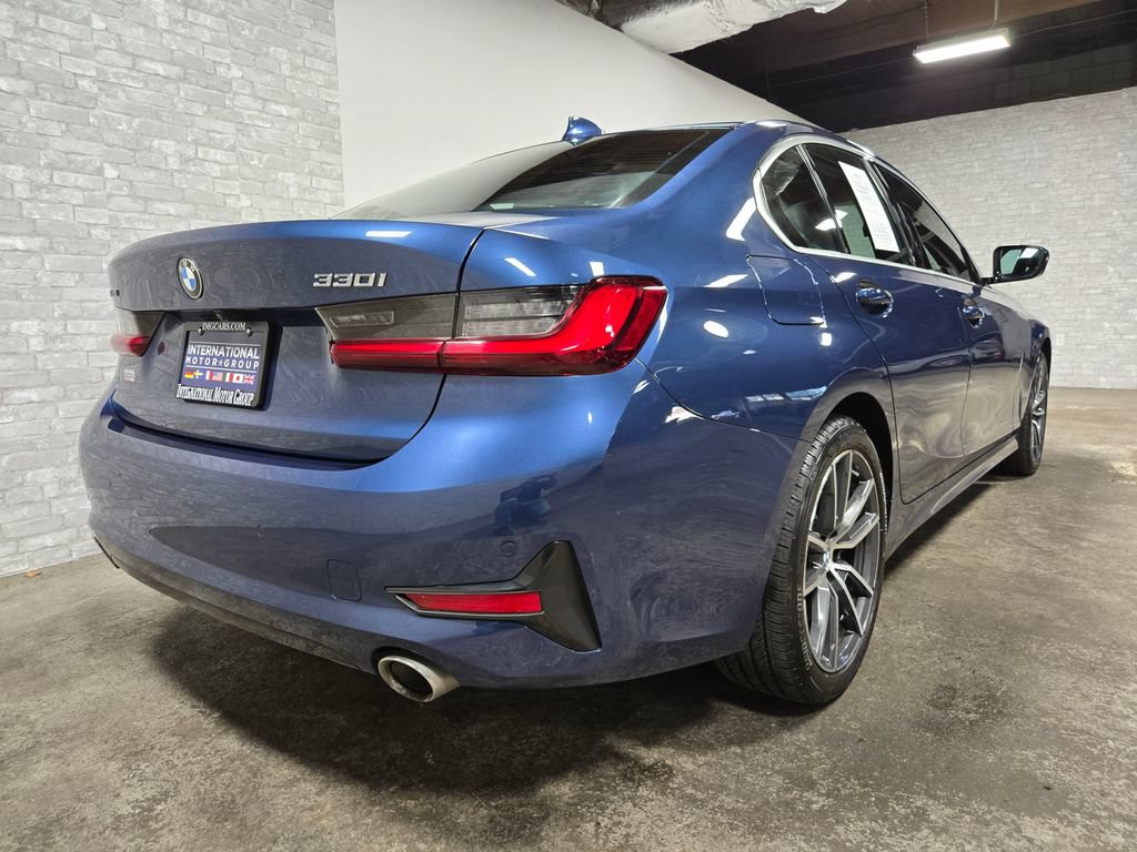 Used 2022 BMW 330i xDrive Sedan w/ Driving Assistance Package AWD/4WD image 41