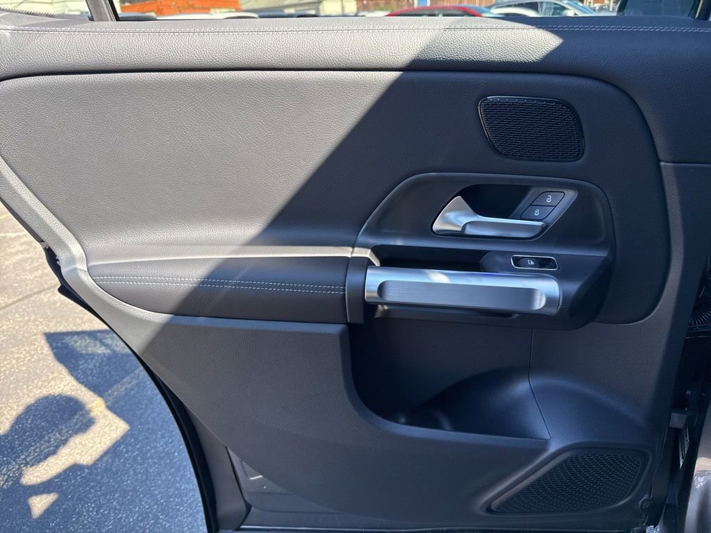 New 2026 Mercedes-Benz GLB 250 4MATIC image 18