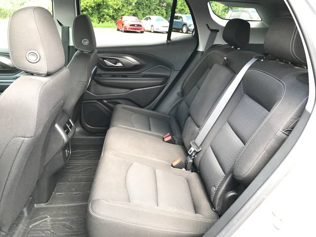 Used 2023 GMC Terrain SLE w/ Driver Convenience Package FWD image 19