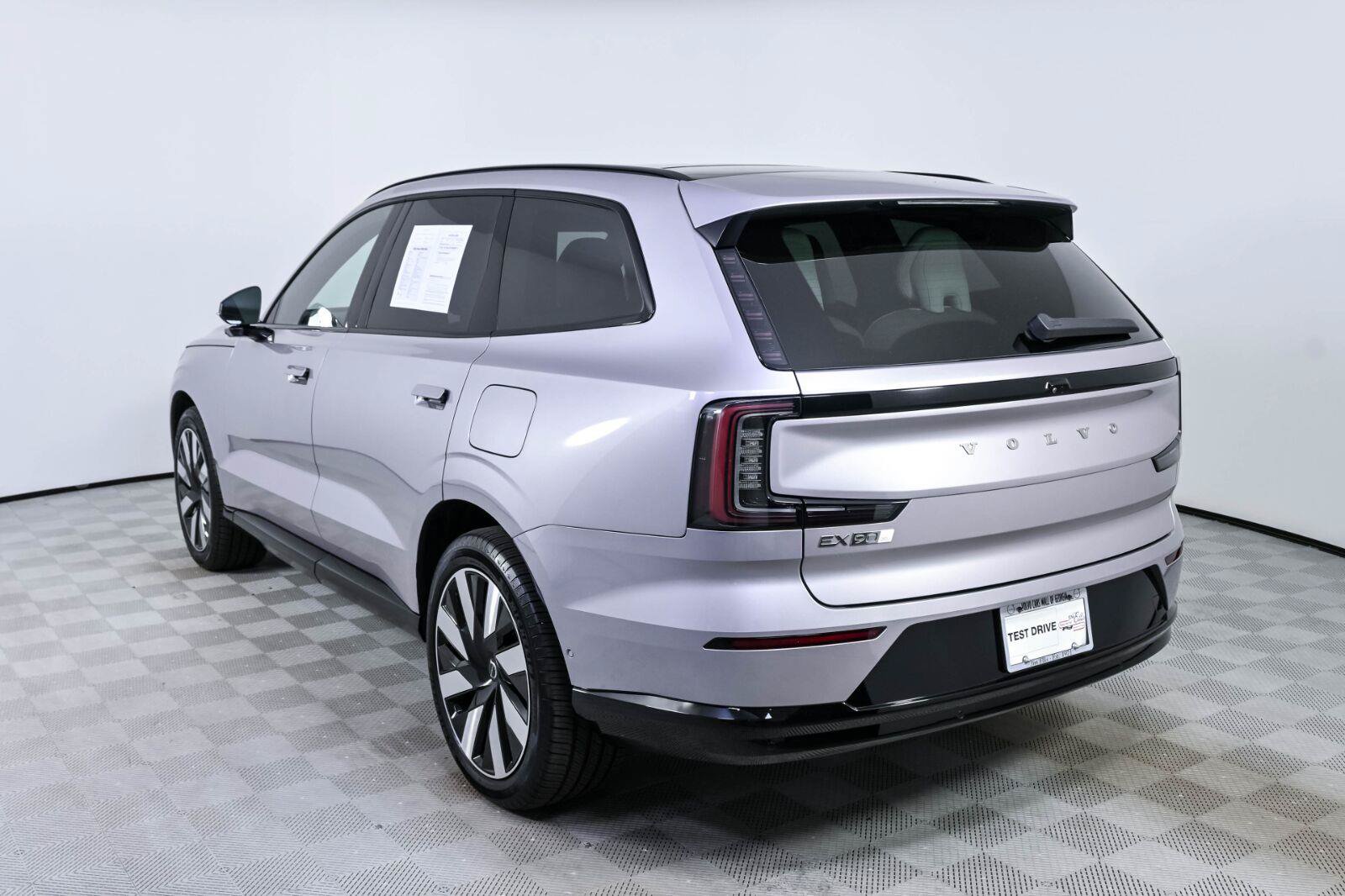 Used 2026 Volvo EX90 Ultra AWD/4WD image 3
