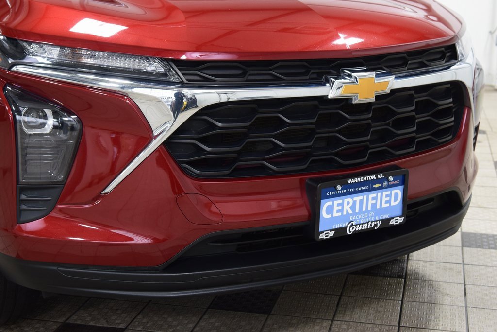 Certified 2024 Chevrolet Trax LS w/ Driver Confidence Package image 13