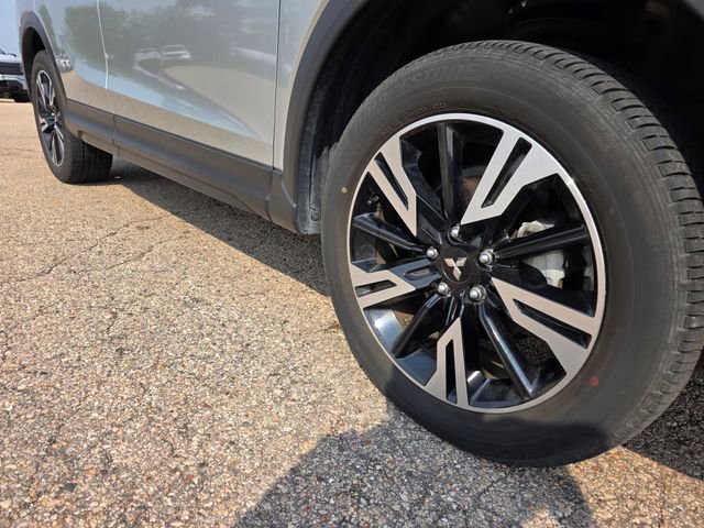 Used 2024 Mitsubishi Eclipse Cross SE image 38