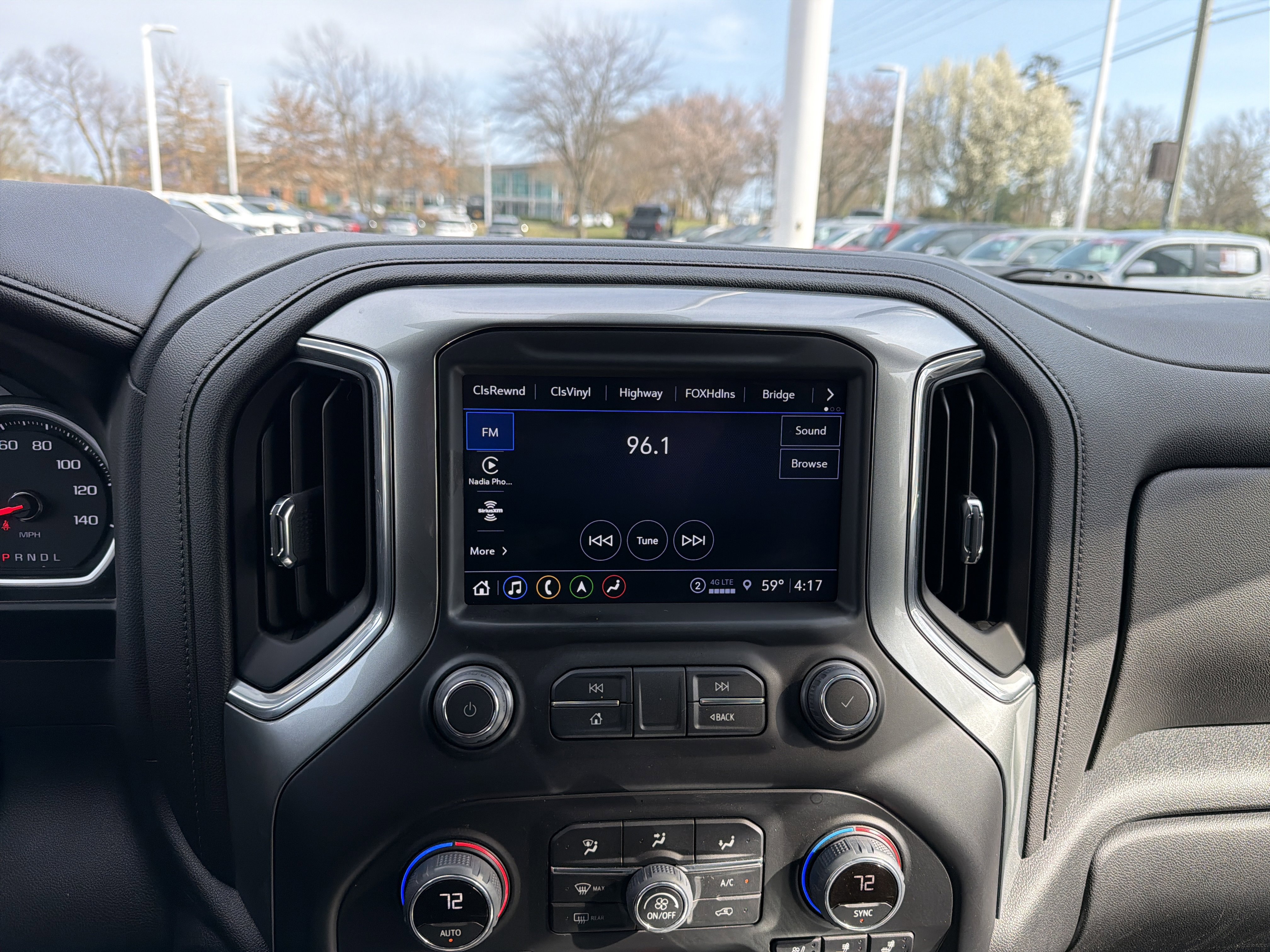 Used 2022 Chevrolet Silverado 2500 LTZ w/ LTZ Premium Package image 23