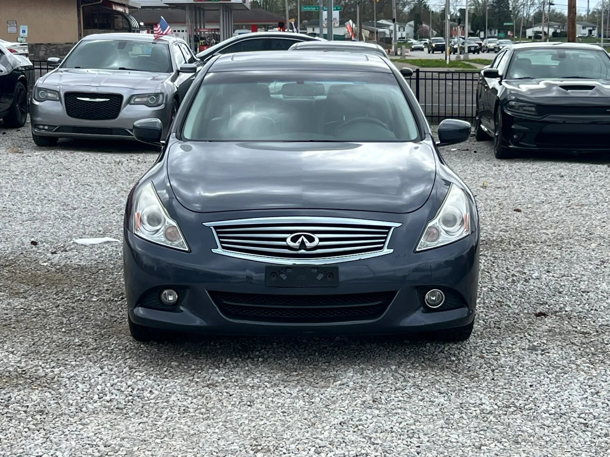 Used 2012 INFINITI G37 x Sedan w/ Premium Pkg image 2