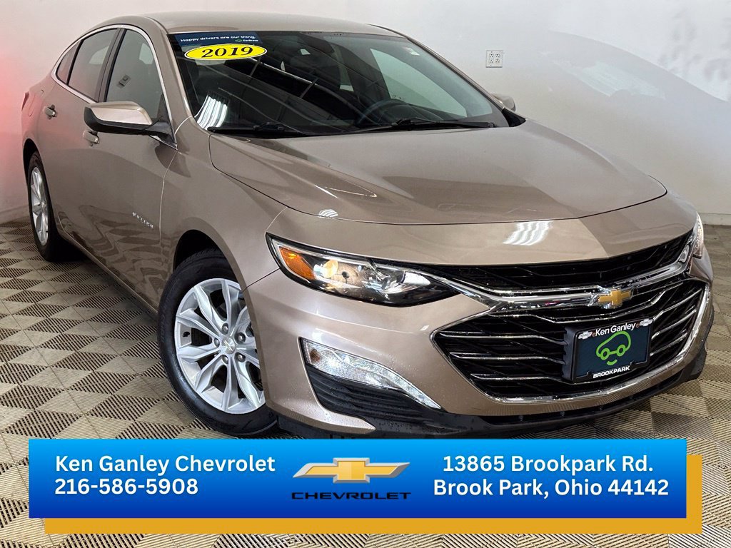 Certified 2019 Chevrolet Malibu LT w/ Driver Confidence Package FWD image 4