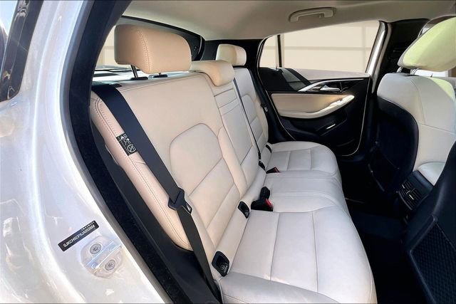 Used 2018 INFINITI QX30 Premium w/ Navigation Package image 27