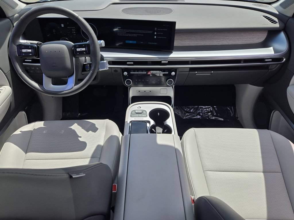 Certified 2026 Hyundai Ioniq 9 Limited AWD/4WD image 12