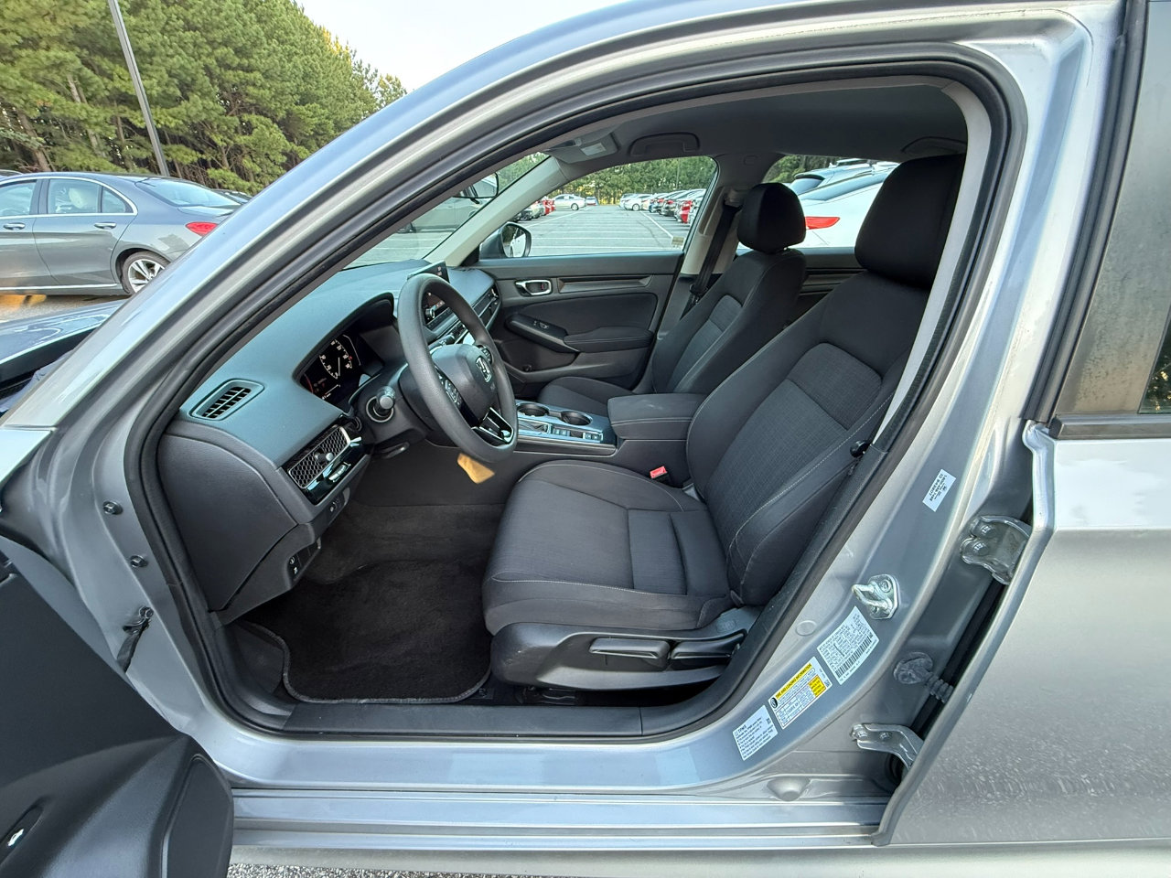 Used 2022 Honda Civic LX image 9