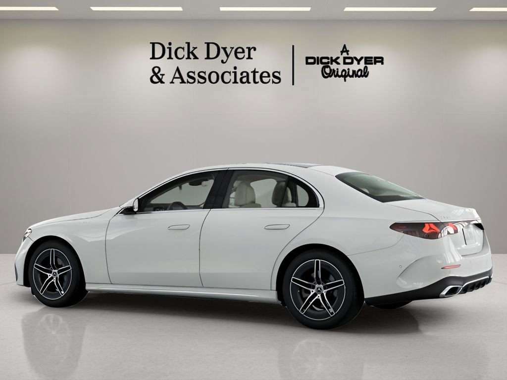 Used 2025 Mercedes-Benz E 350 Sedan image 9