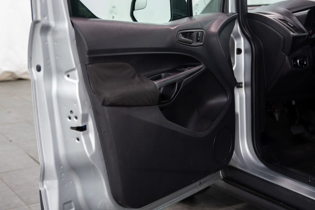 Used 2016 Ford Transit Connect XL FWD image 5