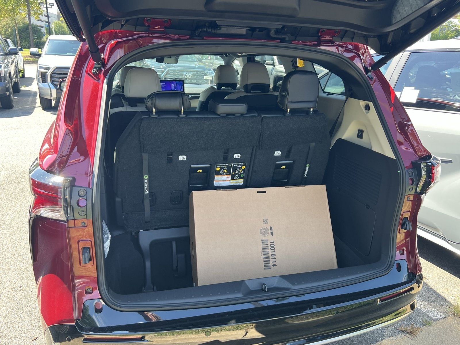 New 2026 Toyota Sienna Platinum AWD/4WD image 20