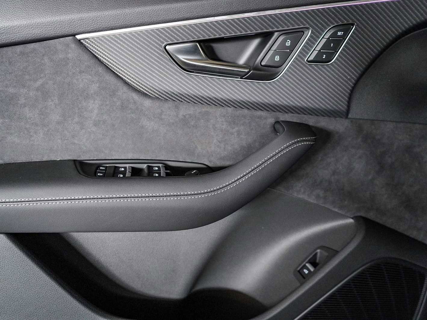 New 2026 Audi SQ7 Premium Plus AWD/4WD image 21