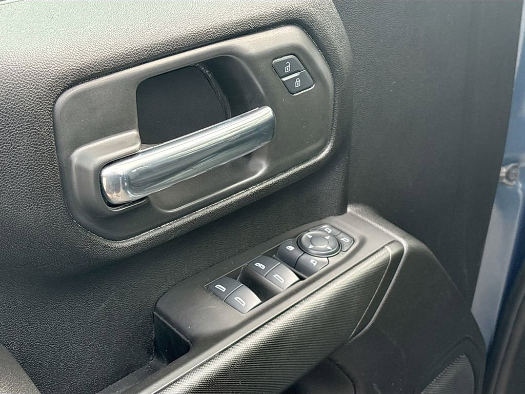 Used 2025 Chevrolet Silverado 2500 Custom w/ Custom Value Package AWD/4WD image 18