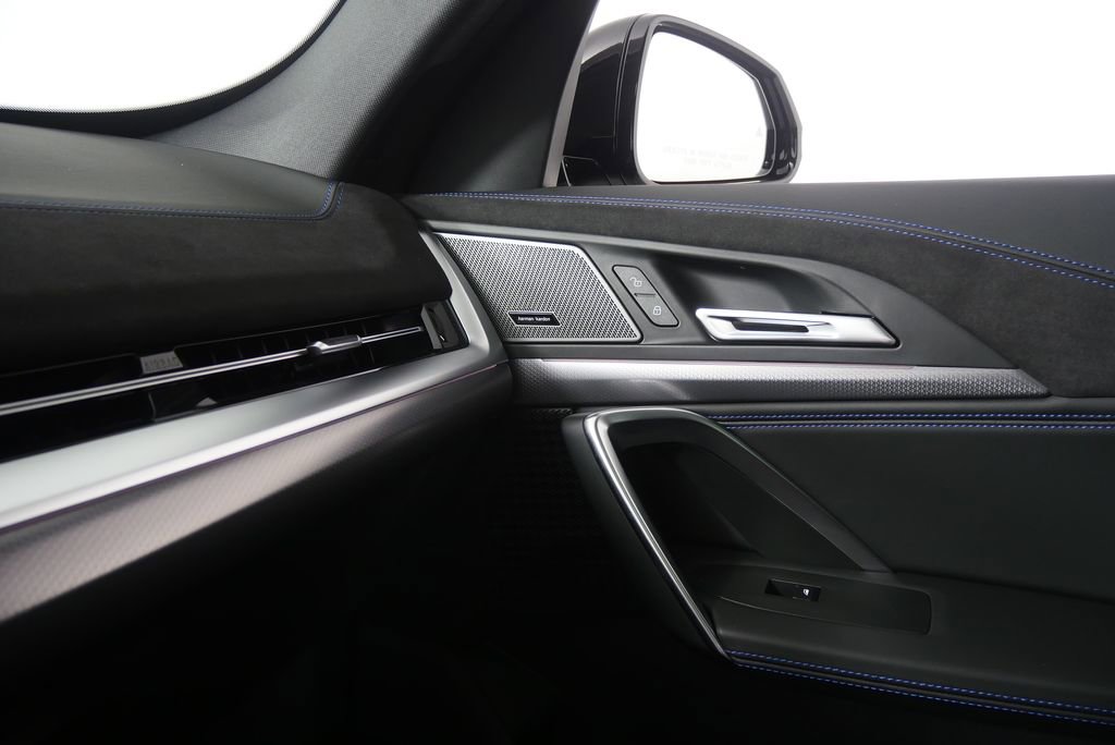 Used 2026 BMW X1 xDrive28i w/ Technology Package image 28