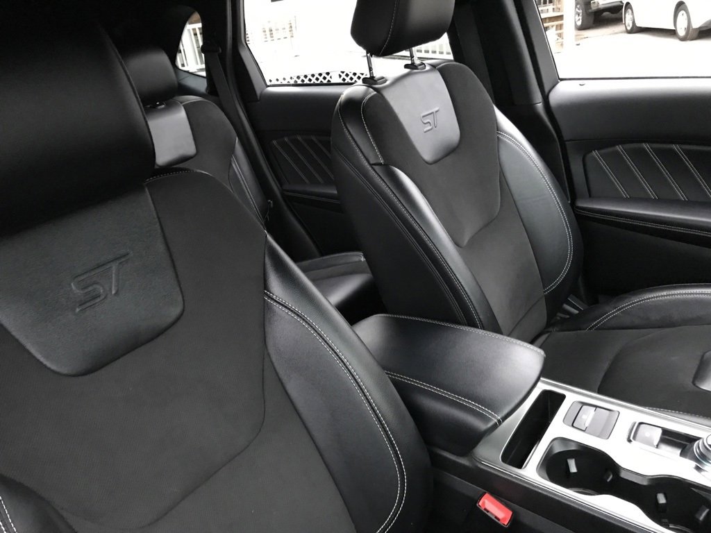 Used 2022 Ford Edge ST image 7