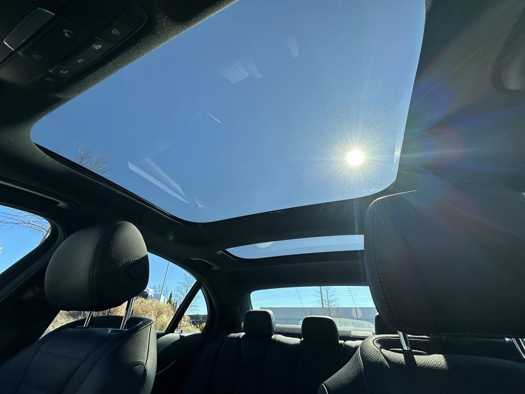 Used 2017 Mercedes-Benz E 300 image 34