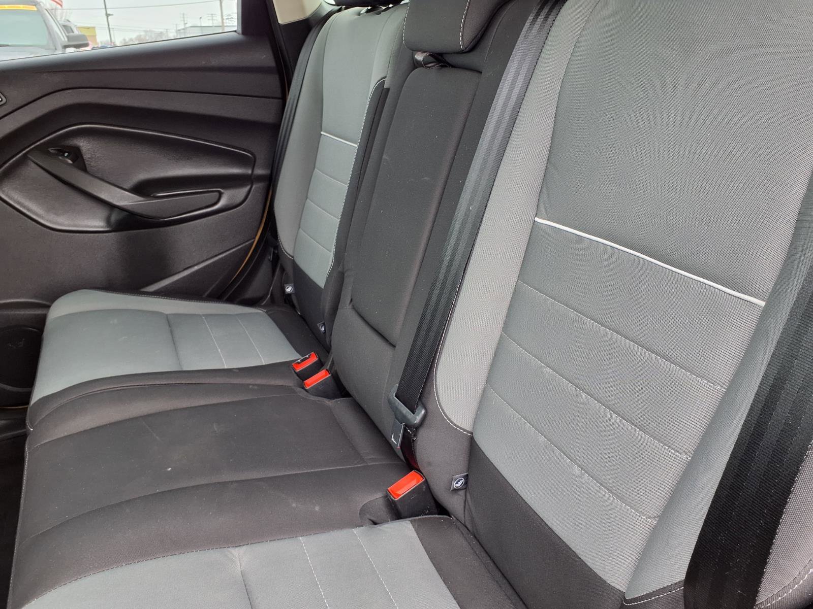 Used 2015 Ford Escape SE image 6