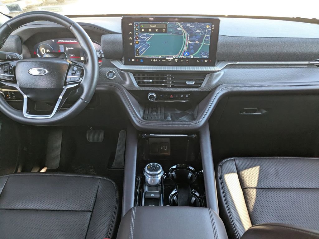 Used 2025 Ford Explorer Platinum w/ LUX Leather Package image 29