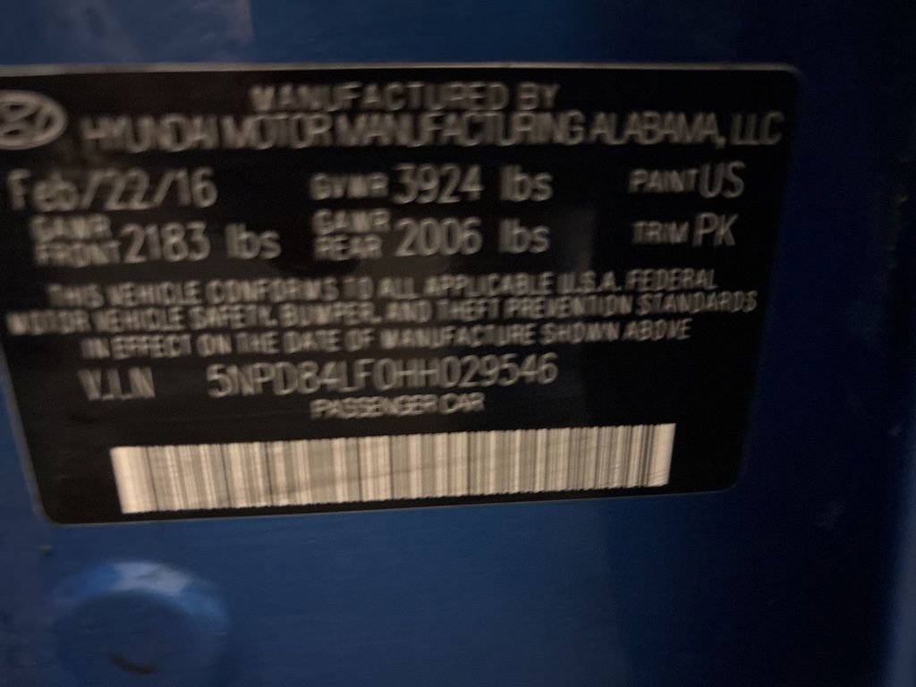 Used 2017 Hyundai Elantra Limited image 13