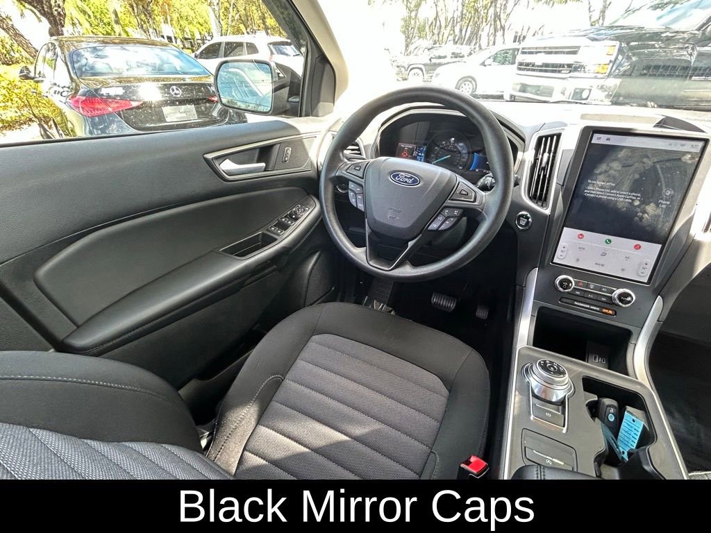 Used 2024 Ford Edge SE w/ Black Appearance Package image 9