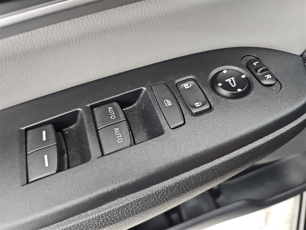 Used 2020 Honda CR-V EX-L image 33