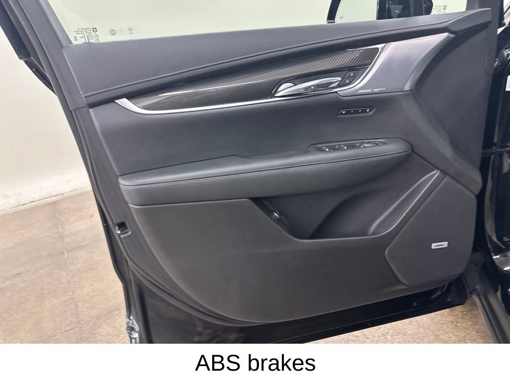 Certified 2023 Cadillac XT6 Sport w/ Technology Package AWD/4WD image 35