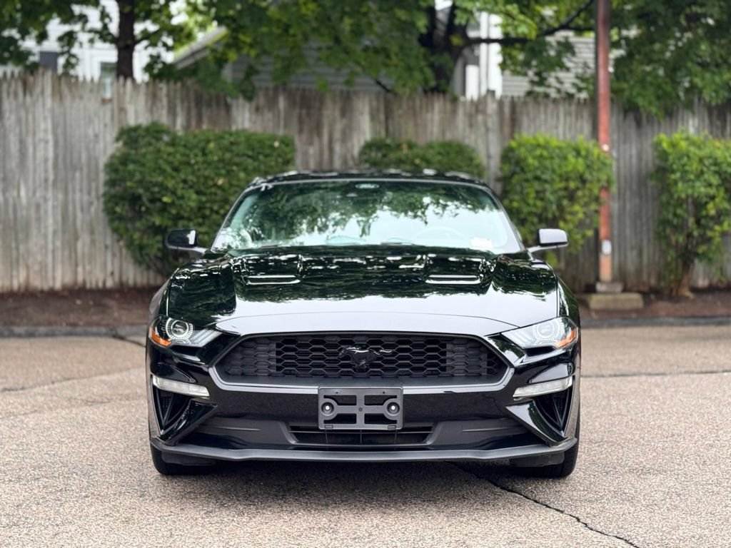 Used 2021 Ford Mustang Coupe w/ Black Accent Package RWD image 9