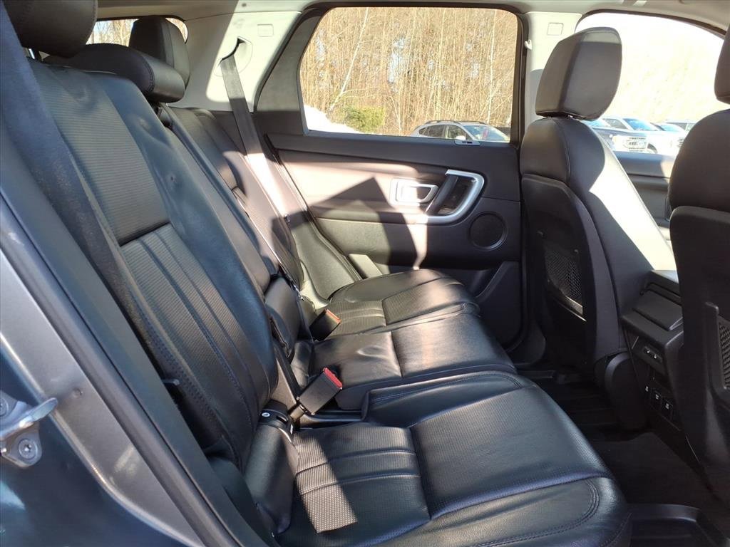 Used 2017 Land Rover Discovery Sport HSE image 8