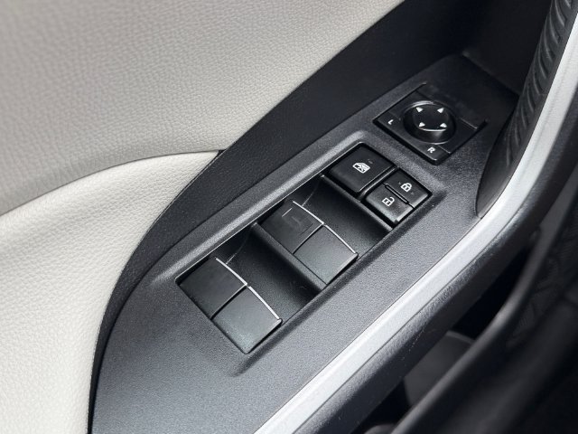 Certified 2021 Toyota RAV4 XLE Premium FWD image 27