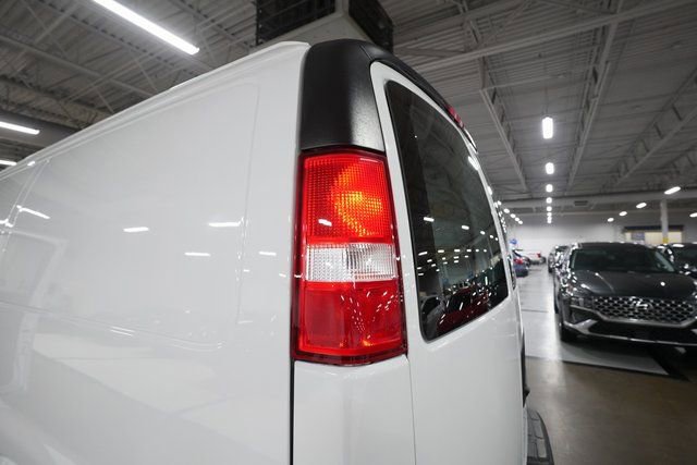 Used 2020 GMC Savana 2500 w/ Driver Convenience Package image 27