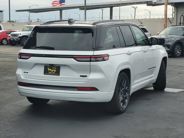New 2026 Jeep Grand Cherokee Summit AWD/4WD image 4