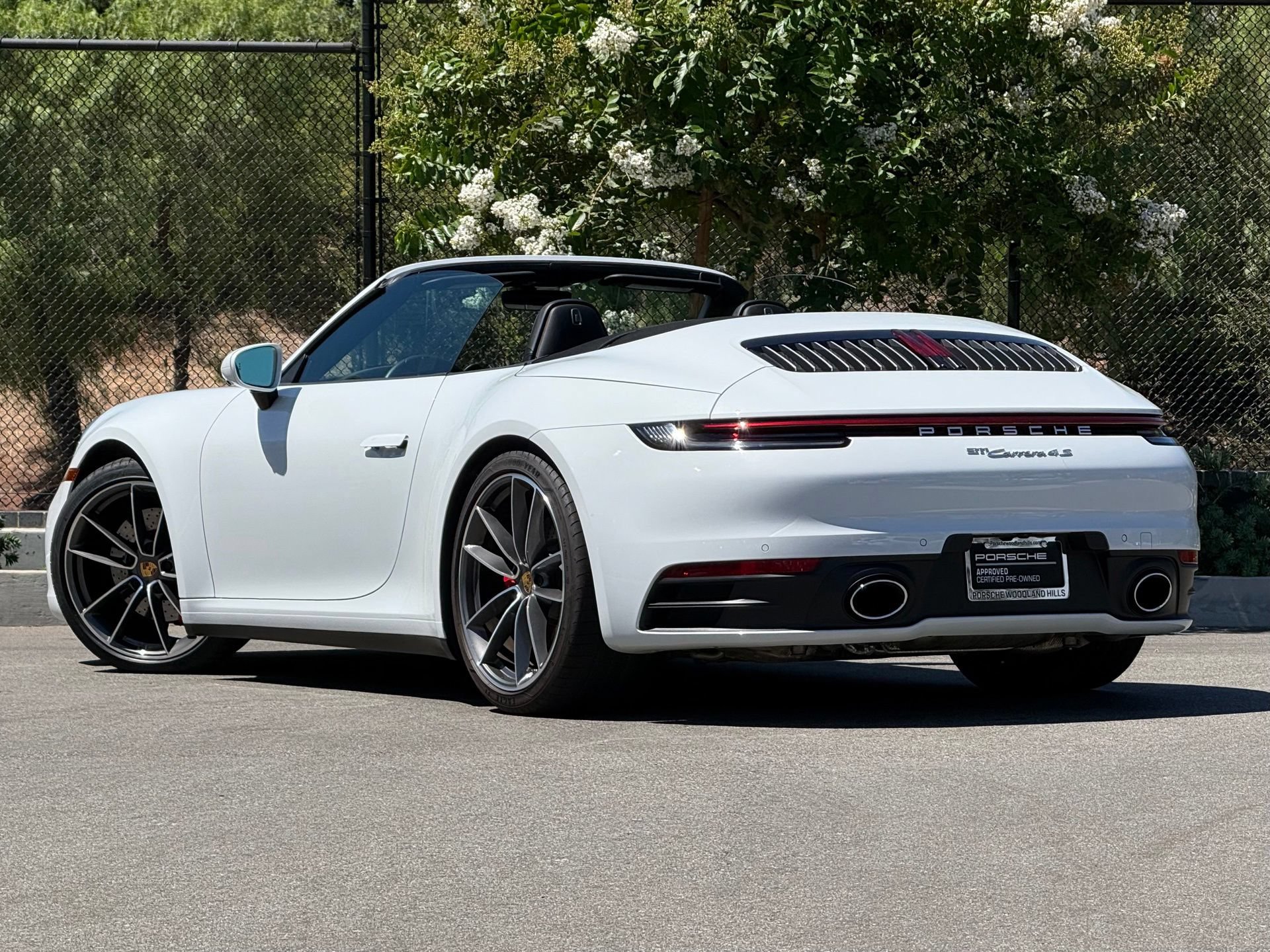 Certified 2022 Porsche 911 Carrera 4S w/ Sport Package AWD/4WD image 3