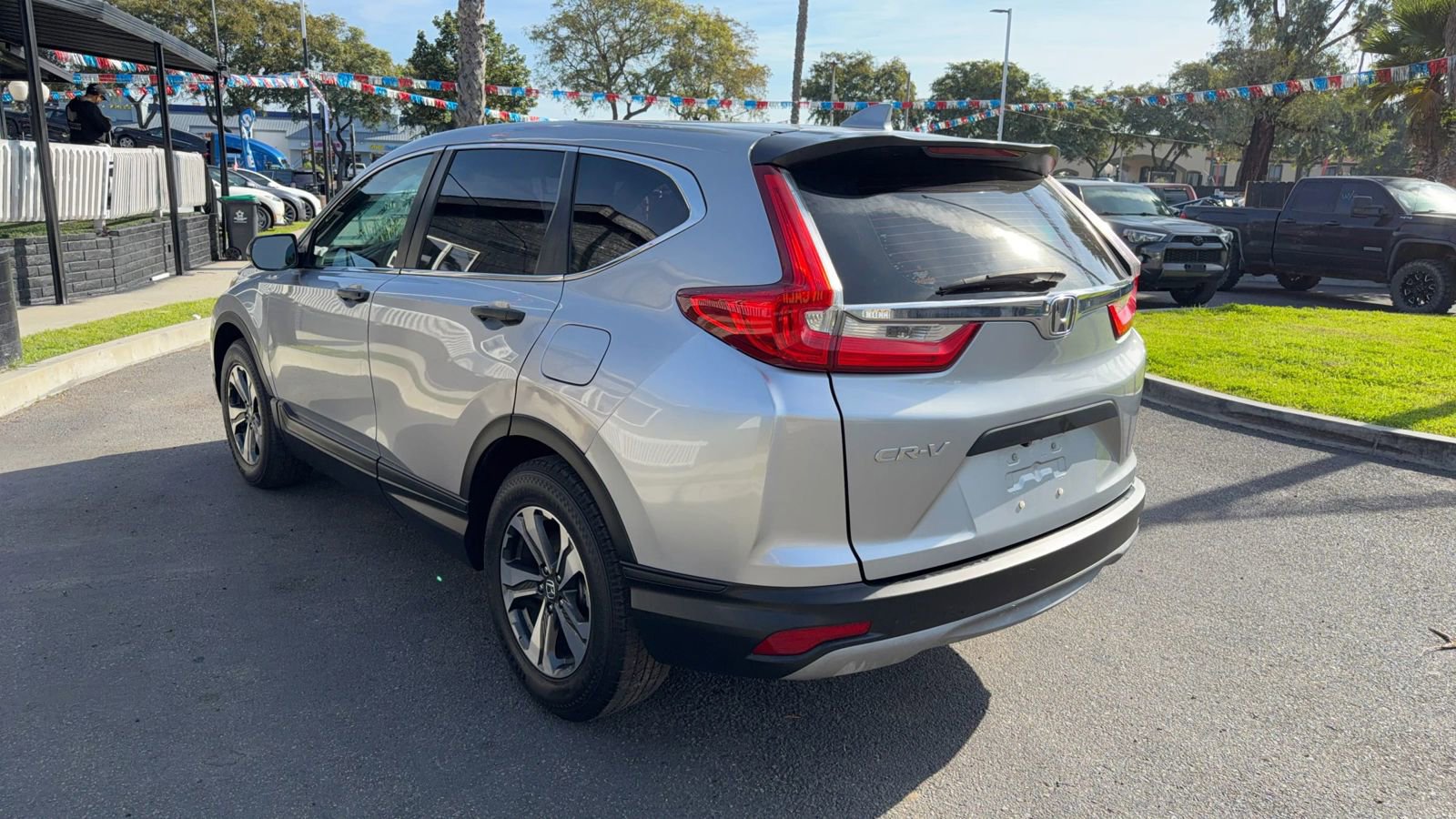 Used 2017 Honda CR-V LX image 5
