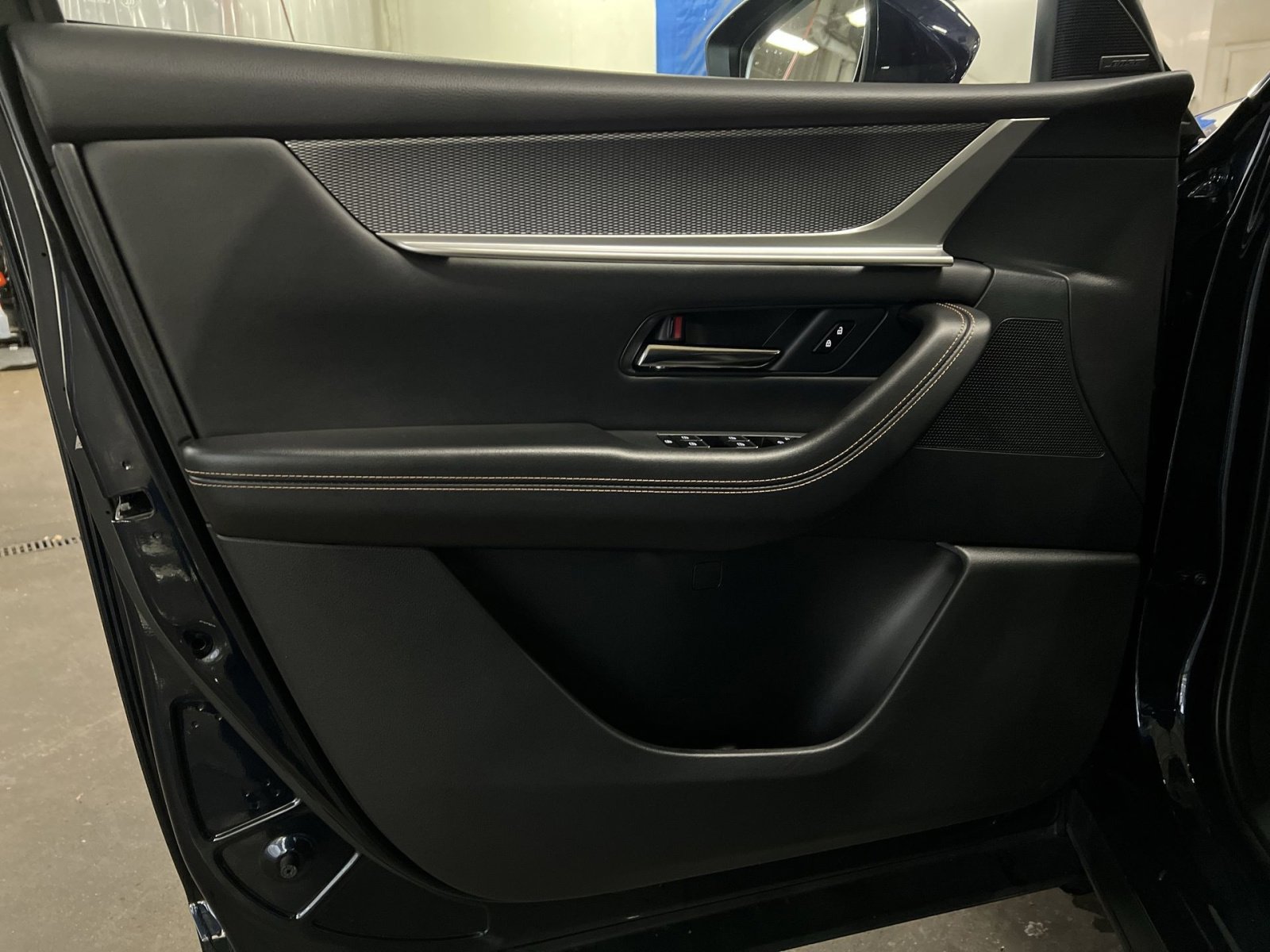 Used 2024 MAZDA CX-90 3.3 Turbo S w/ Premium Package image 14