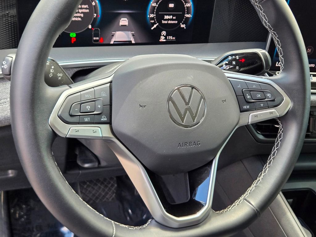 Certified 2025 Volkswagen Tiguan S FWD image 17