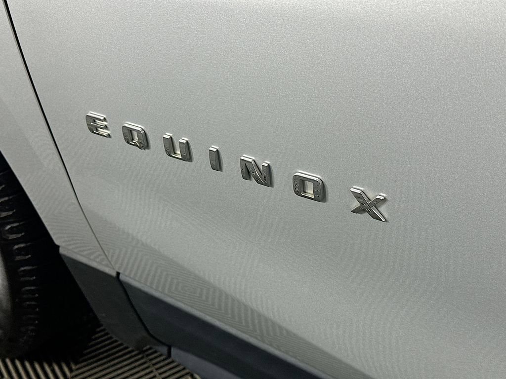 Used 2018 Chevrolet Equinox LT FWD image 28