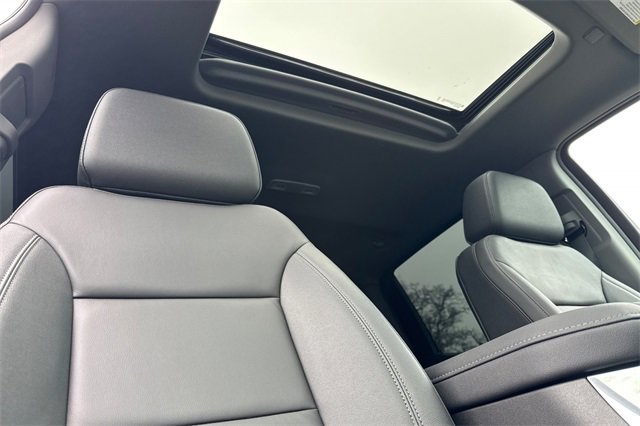 Used 2025 GMC Sierra 1500 Elevation w/ Elevation Premium Package image 20