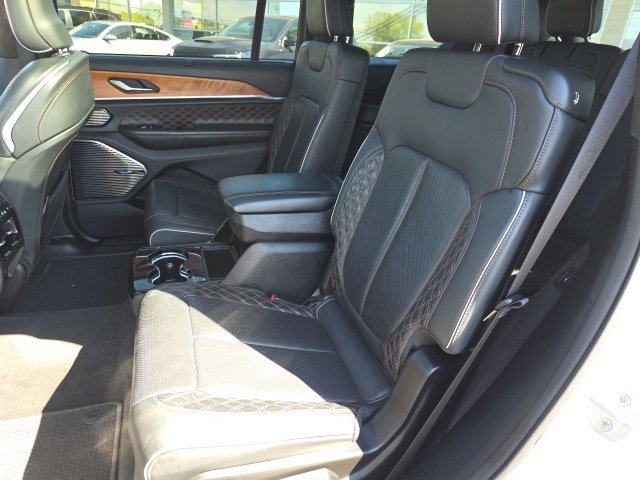 Used 2022 Jeep Grand Cherokee L Summit image 41