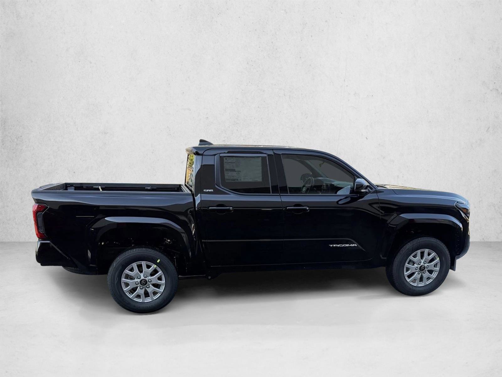 Certified 2025 Toyota Tacoma SR5 AWD/4WD video 4