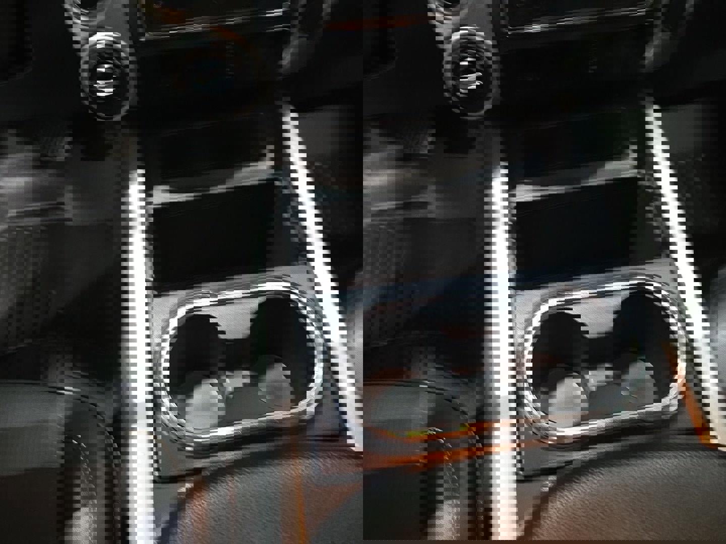 Used 2016 Nissan Titan PRO-4X image 16