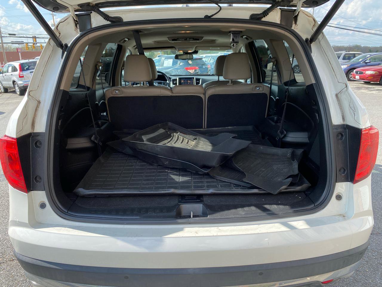 Used 2016 Honda Pilot Touring image 14