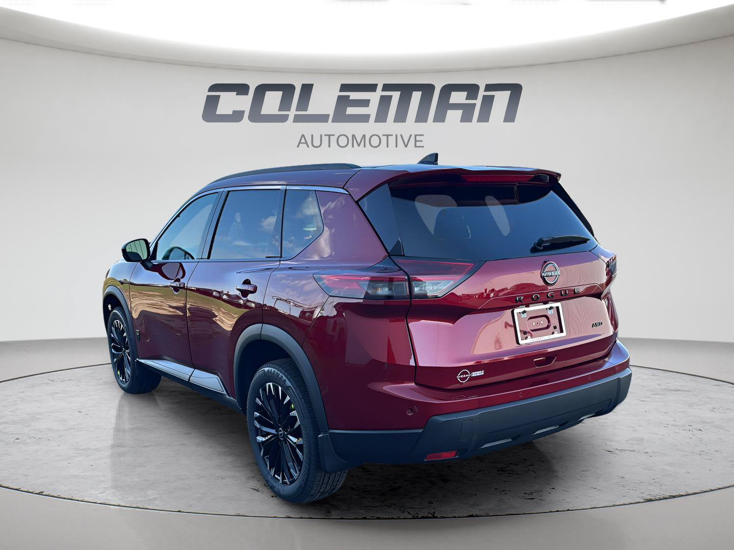 New 2027 Nissan Rogue Dark Armor AWD/4WD image 9