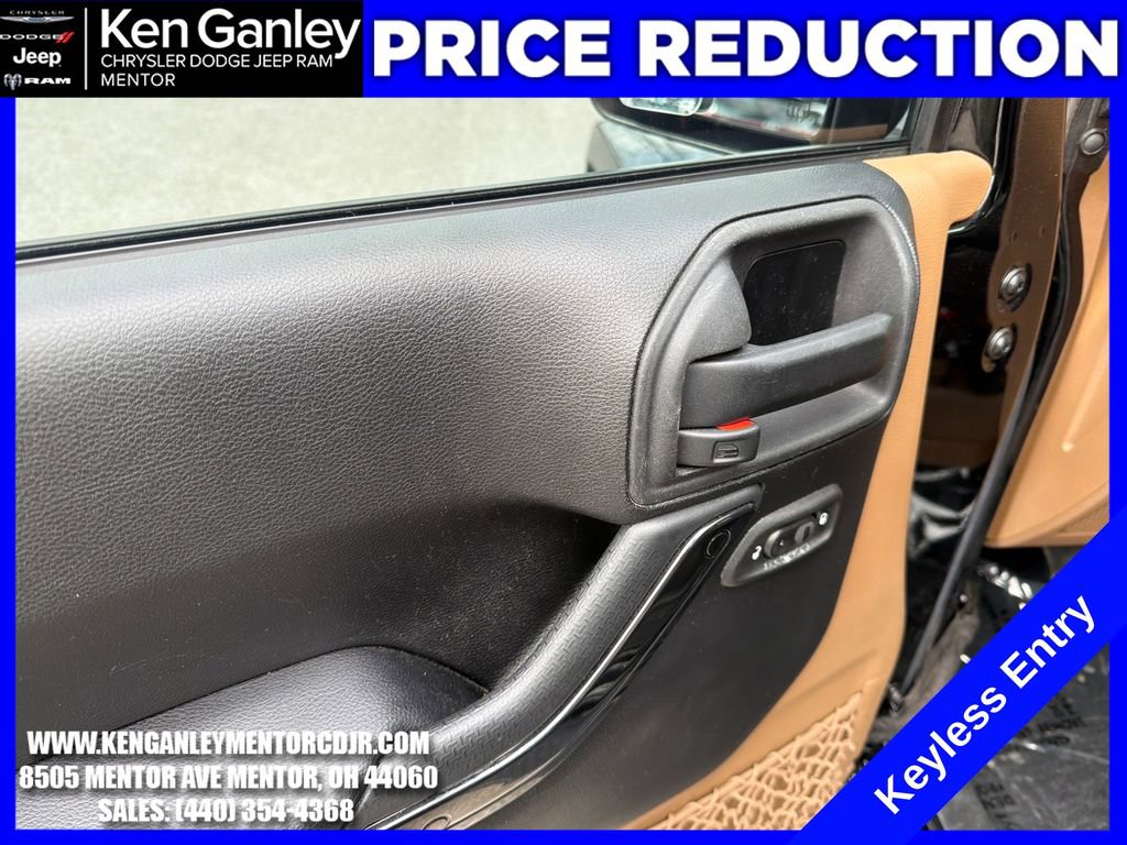 Used 2015 Jeep Wrangler Sahara w/ Connectivity Group image 11