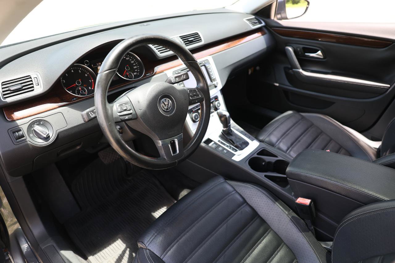 Used 2012 Volkswagen CC Lux FWD image 4